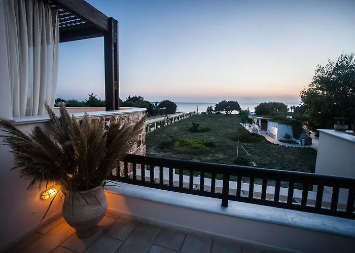 Athina And Apartamento