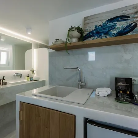 Athina And * Plaka (Naxos)