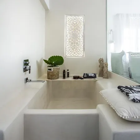 Athina And Appartement *